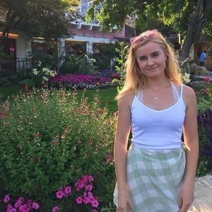 Meet your Posher, Brenna